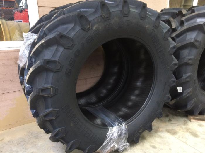 Photo de Trelleborg 650/65R42