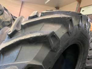 Pirelli TM800 banden