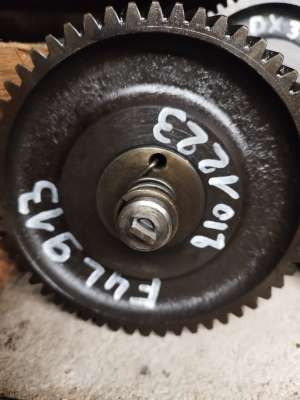 Nokkenas Deutz motor F4L913