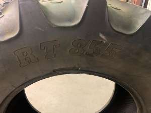 Pneu BKT 420/85R30
