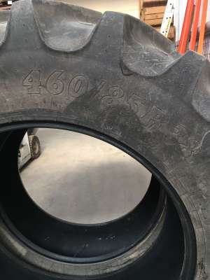 Paire de pneus BKT 460/85R38