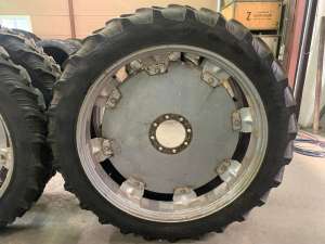 Roue  jumellée  270/95R48  Taurus 