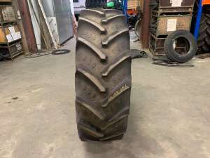 Pneu BKT 420/85R30