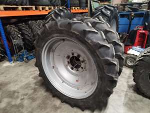Dubbelelucht wielen Michelin 11.2R36