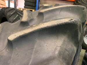 Pirelli TM700 banden