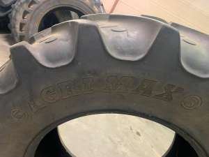 Pneu BKT 420/85R30