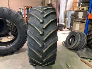 Pneu Pirelli Trelleborg TM800