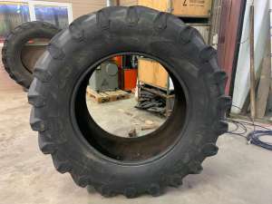 Photo de Pnu Pirelli TM800 650/65R38
