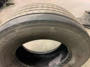 Pneu 385/55R22.5 