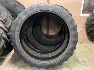 Photo de Pneu Michelin XM25 270/95R48