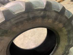 Pneu Michelin 540/65R28